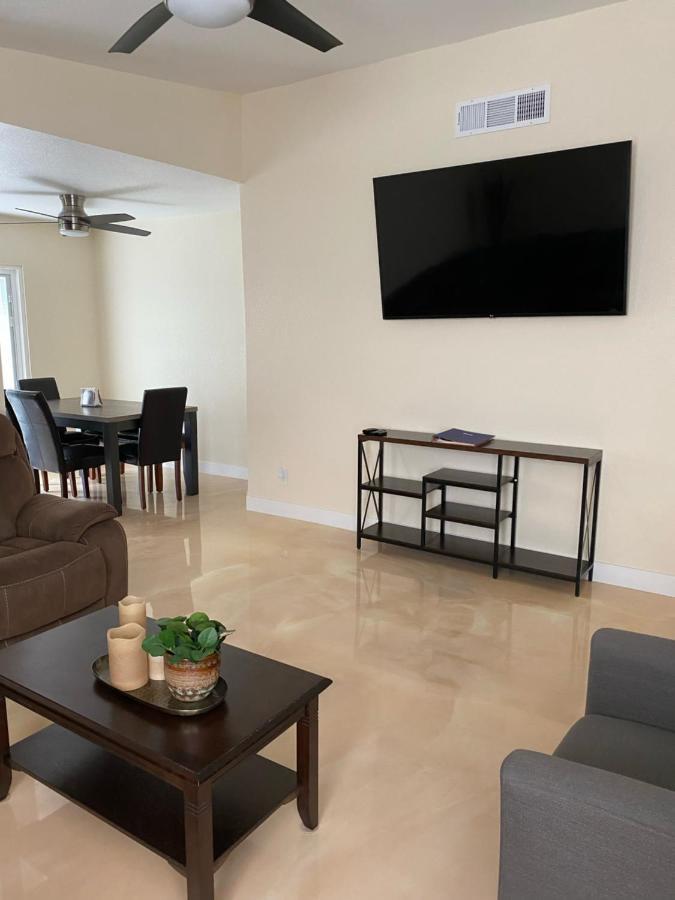 Newly Remodeled Family Friendly 3B/2B House Villa เฮนเดอร์สัน ภายนอก รูปภาพ
